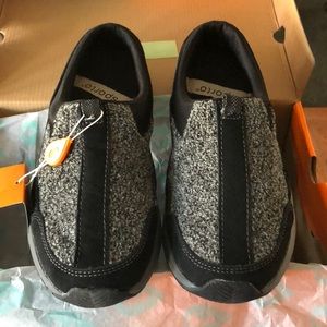 ♦️2/$25♦️NWT Sz 8 black Sporto Ecosystem slip ons
